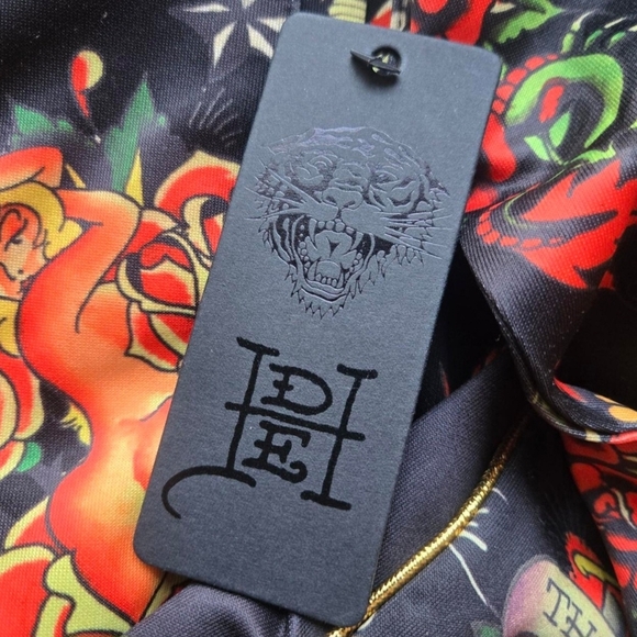 Ed Hardy Y2K Tattoo Bomber Jacket Black Graphic Streetwear MCbling Cropped - Picture 4 of 4